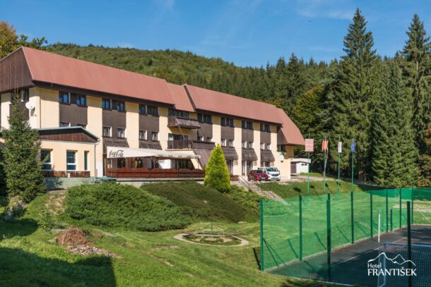 Horský hotel Lazy pod Makytou